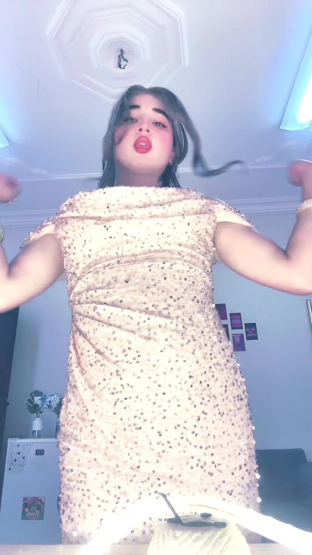 @Lishy🐣🇵🇰