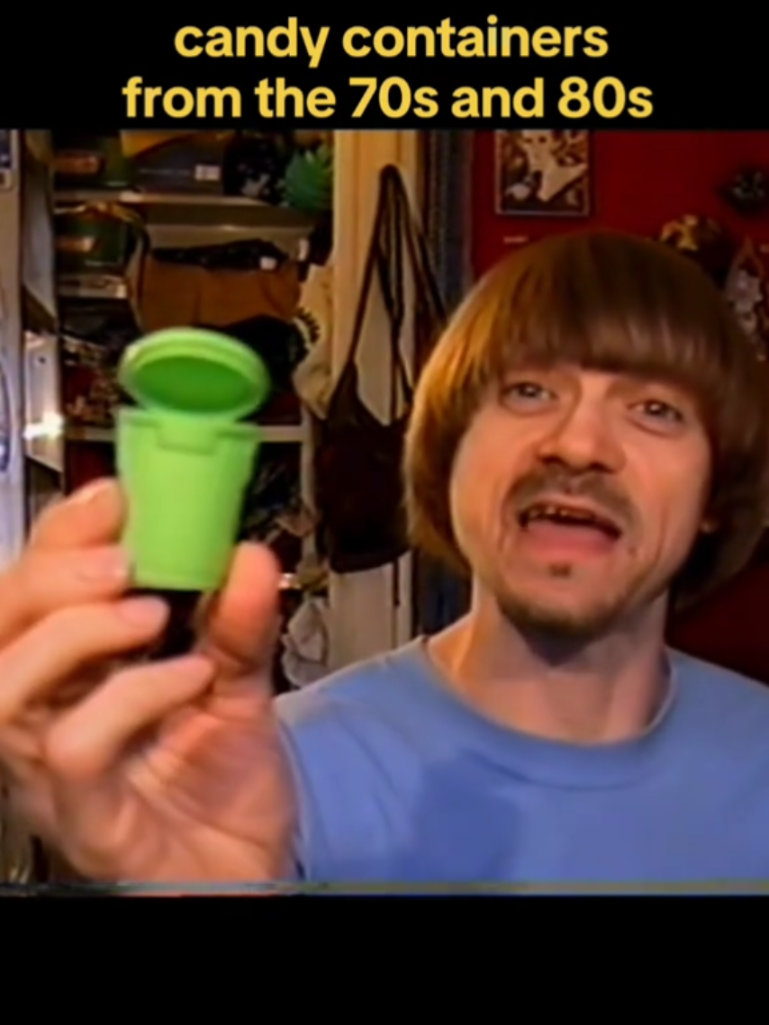 @Weird Paul