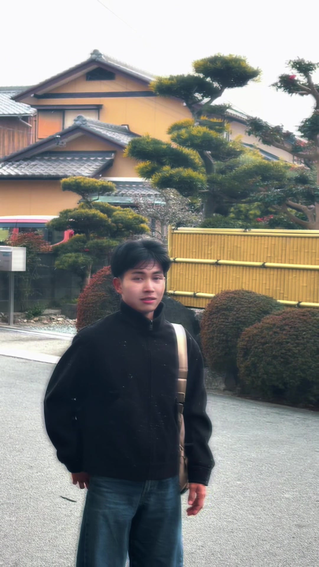 @ᴀʏᴇ ᴄʜᴀɴ ᴀᴜɴɢ 🎶