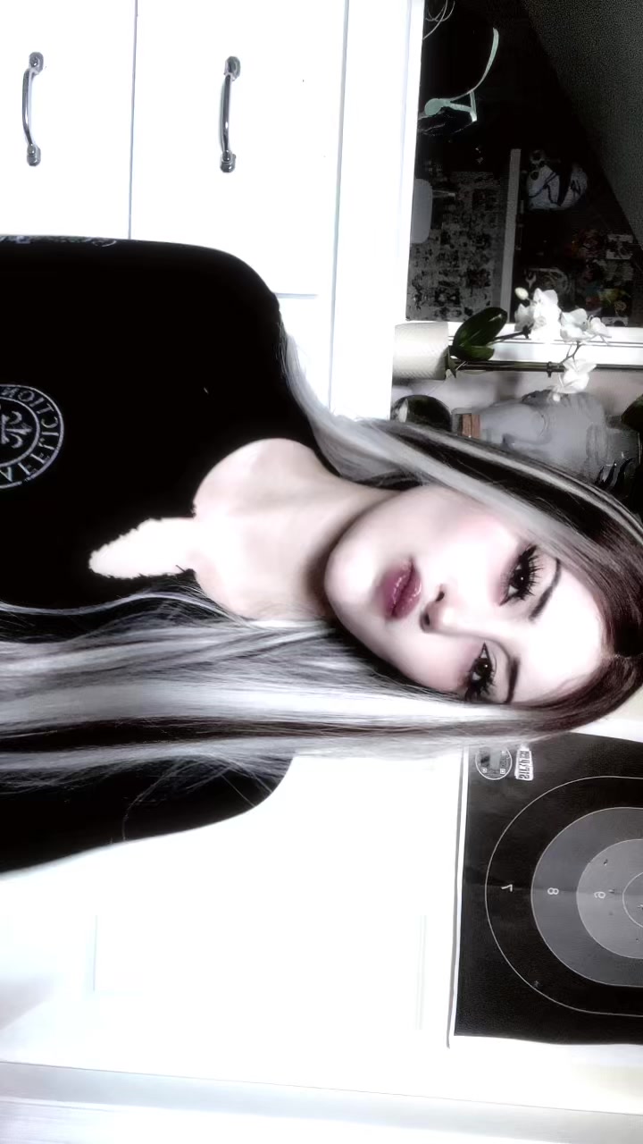 @iitsmekira