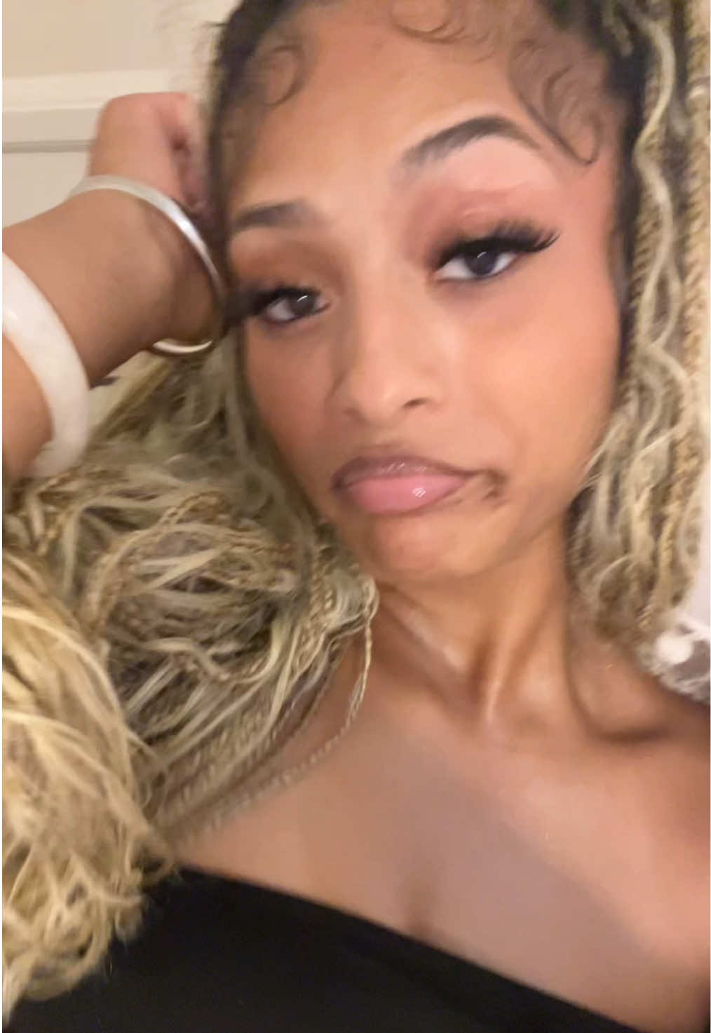 @KYLA 👩🏽&zwj;⚕️
