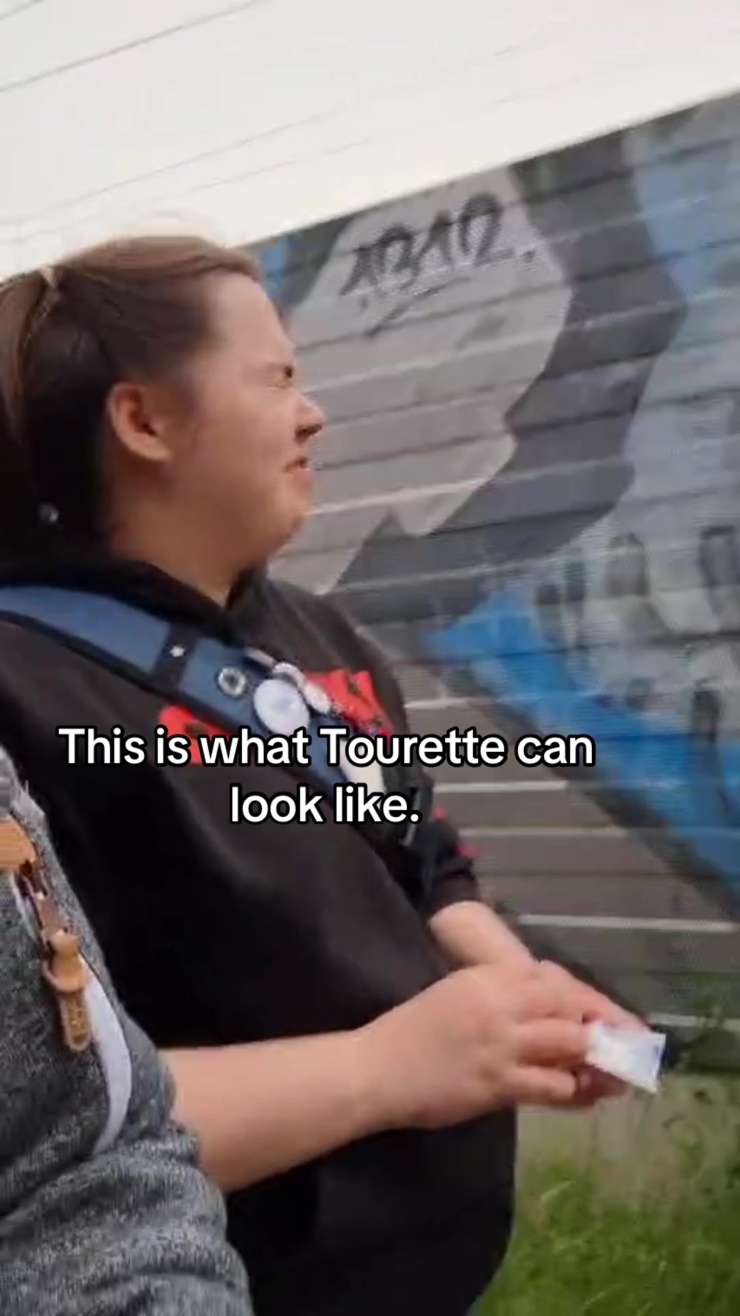 @charline.sees.in.lines