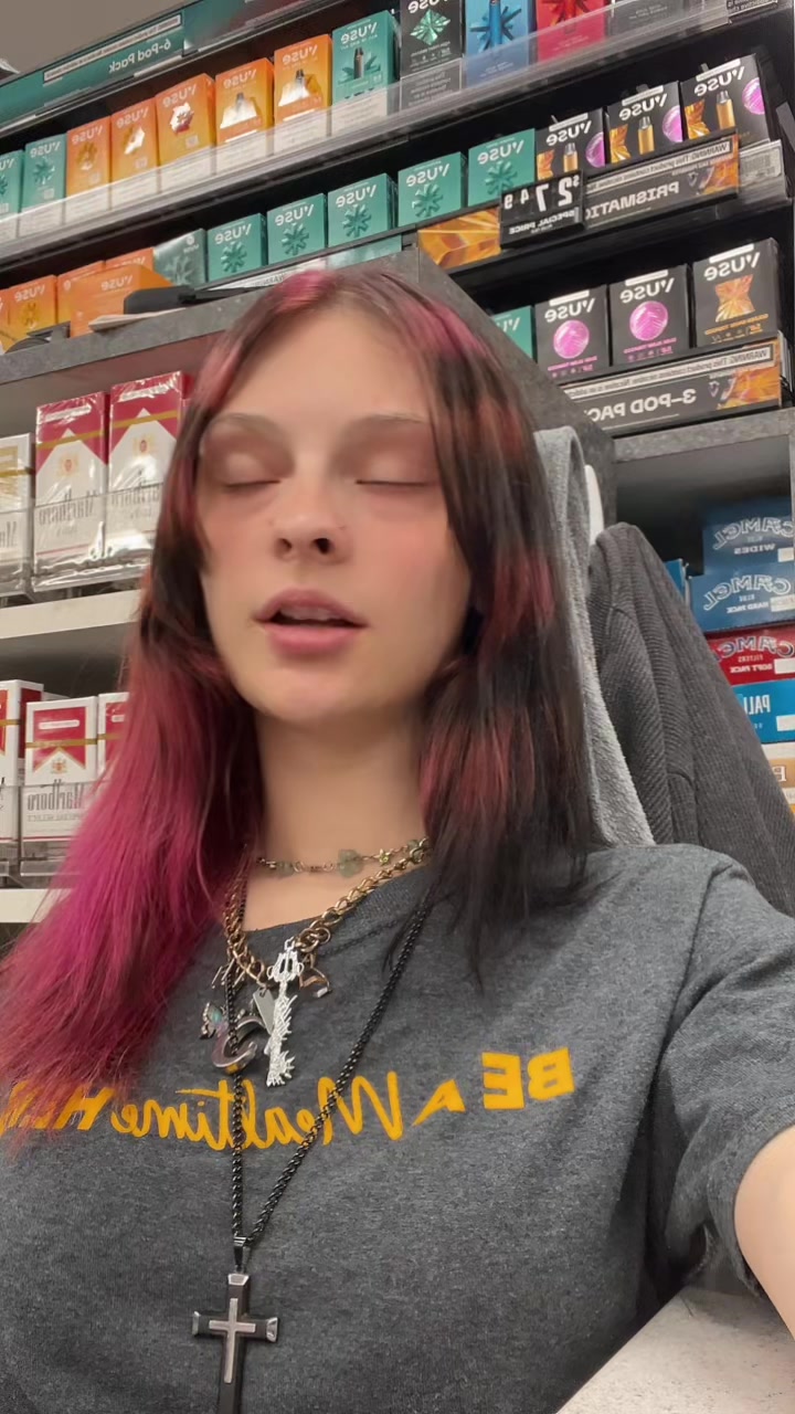 @lexi⛓️🍒🖤