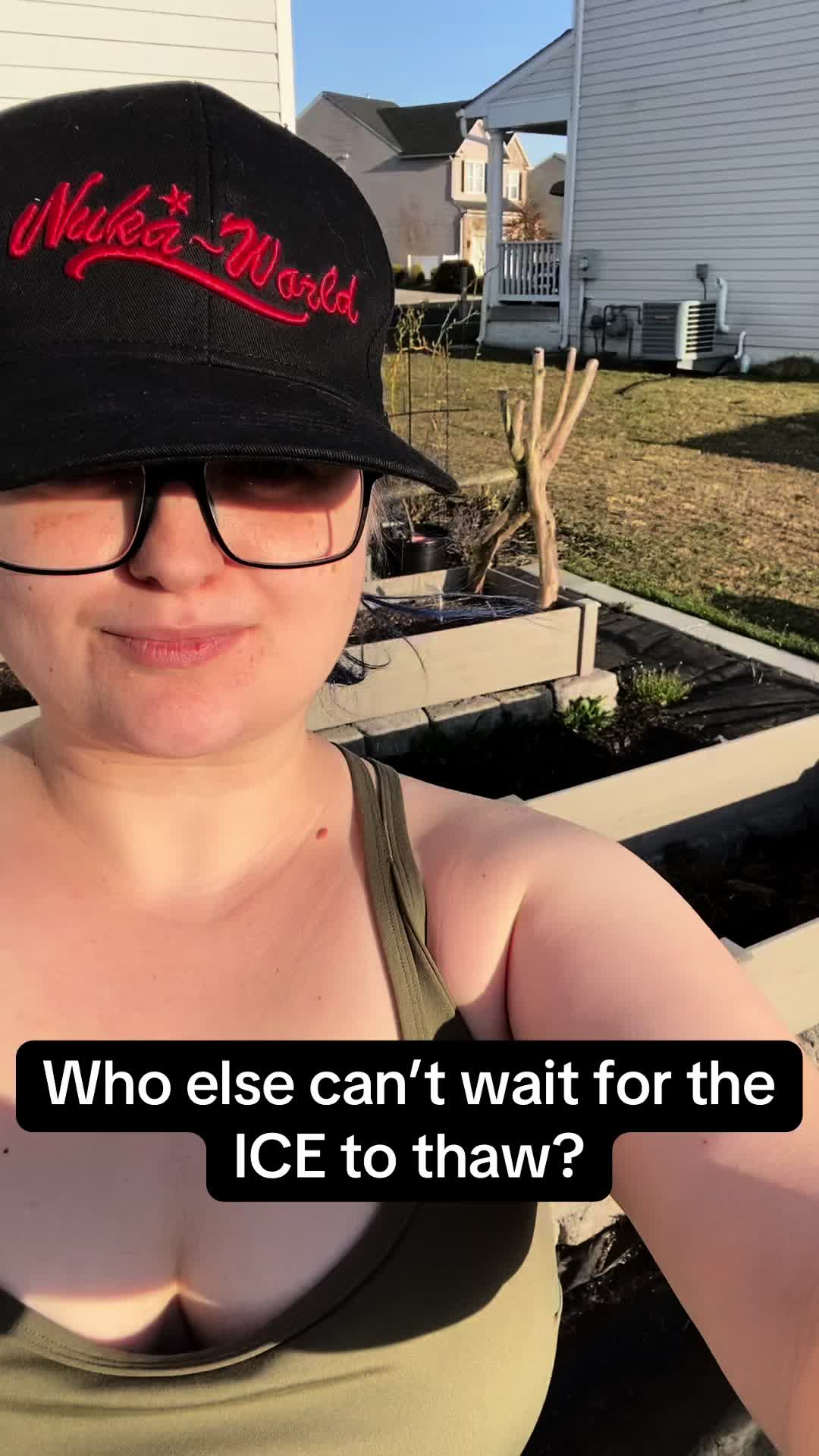@The Bitchy Gardener - Jess 🍉
