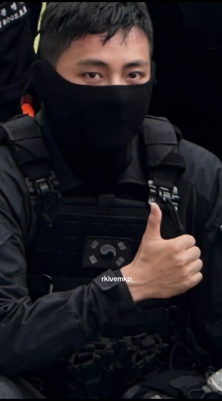 @d
