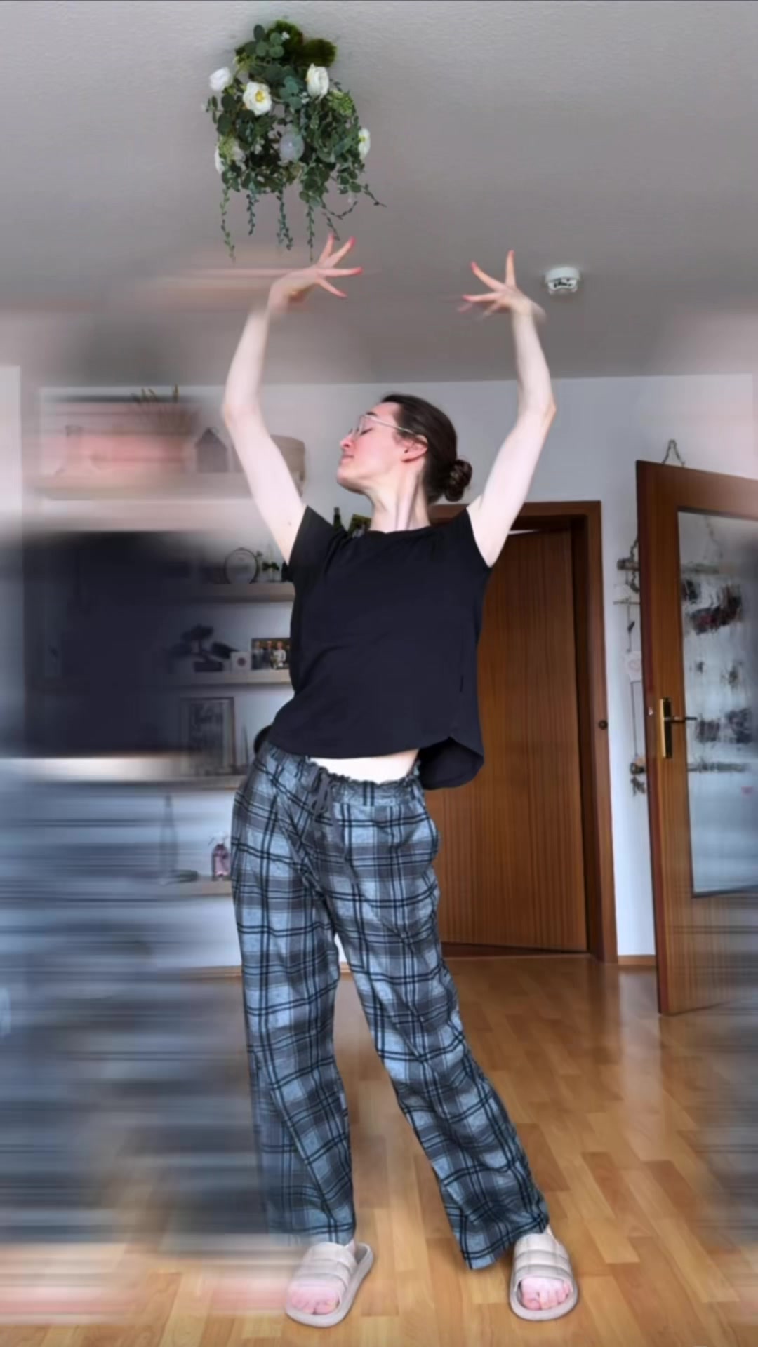 @Persynia