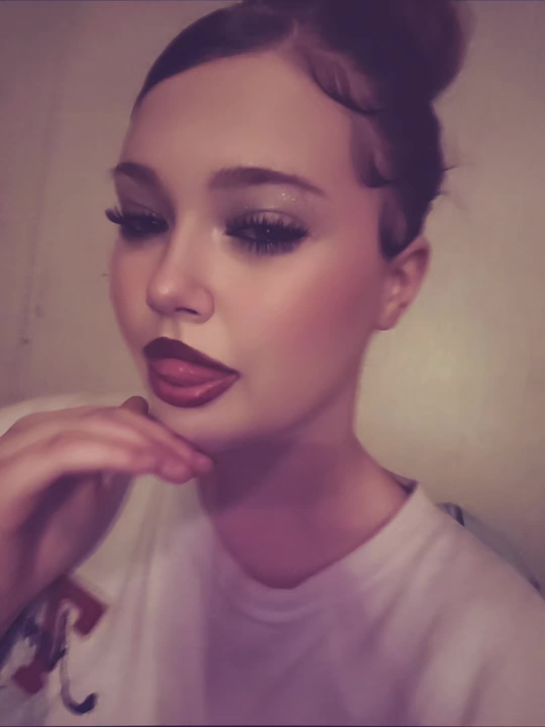 @💣