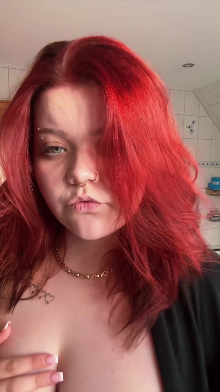 @juniaanastasia09