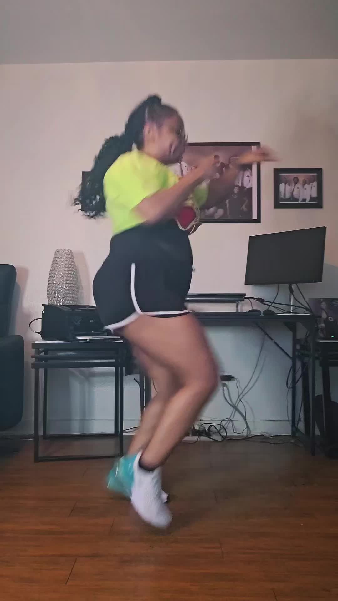 @msprettyfree