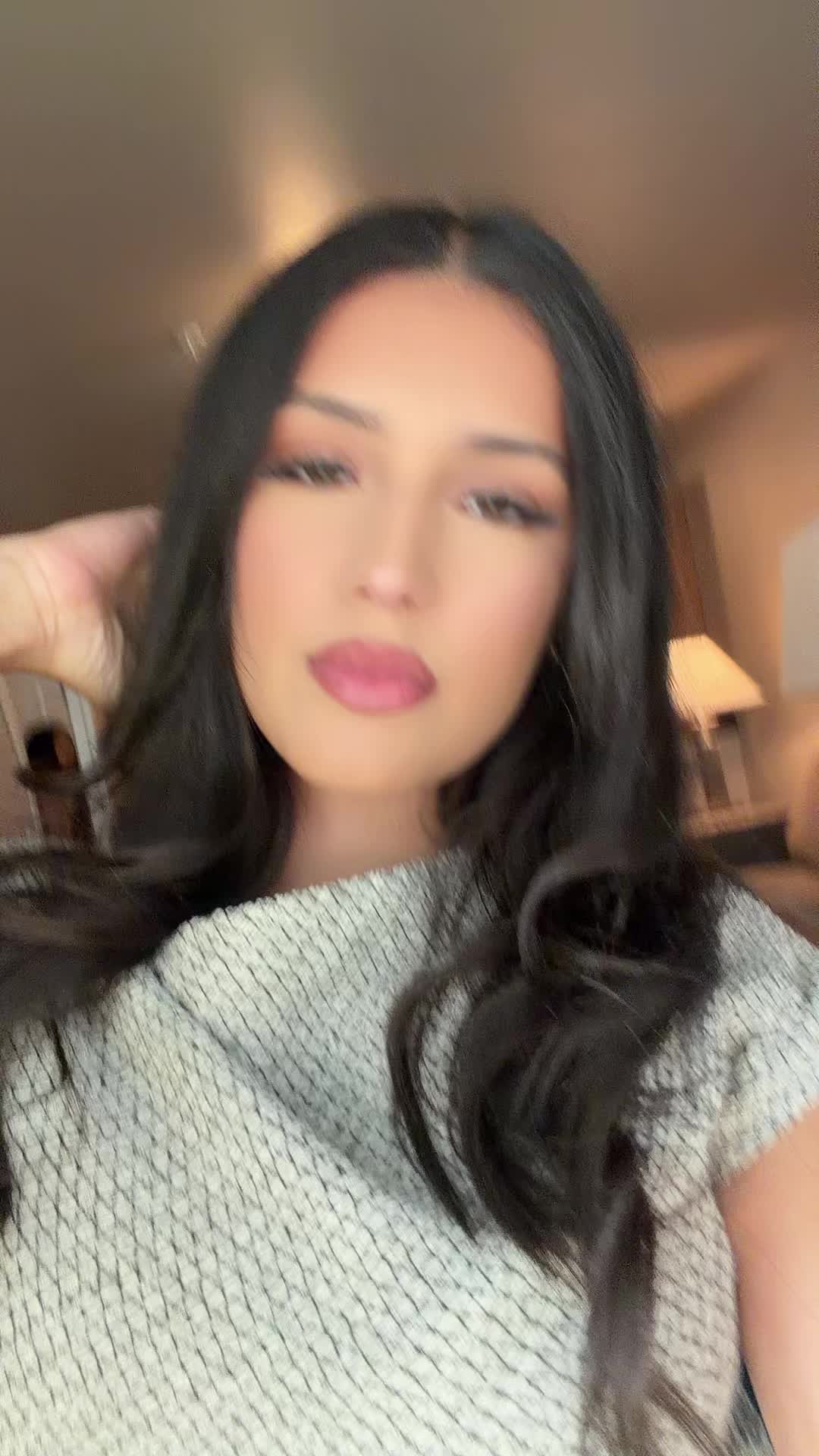 @Selena