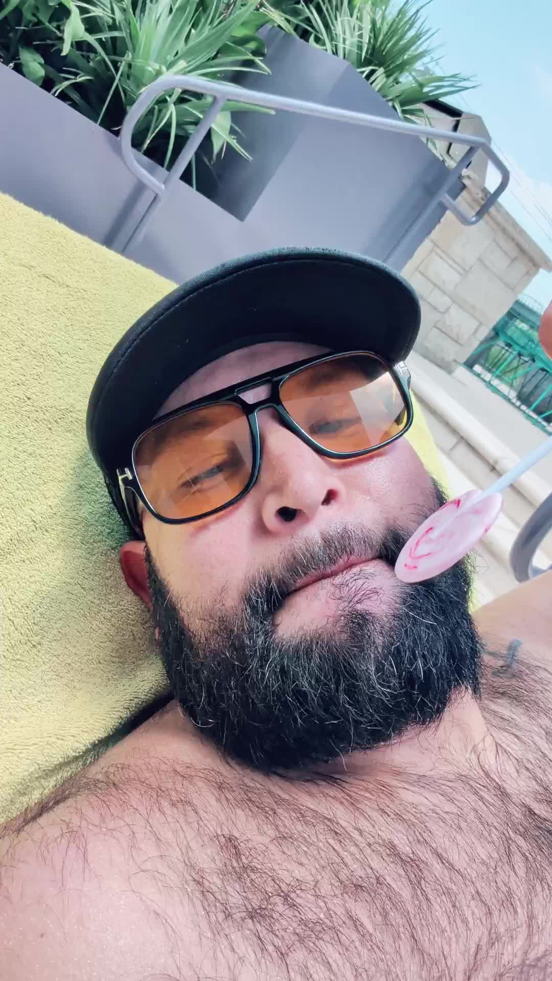 @Carlitos