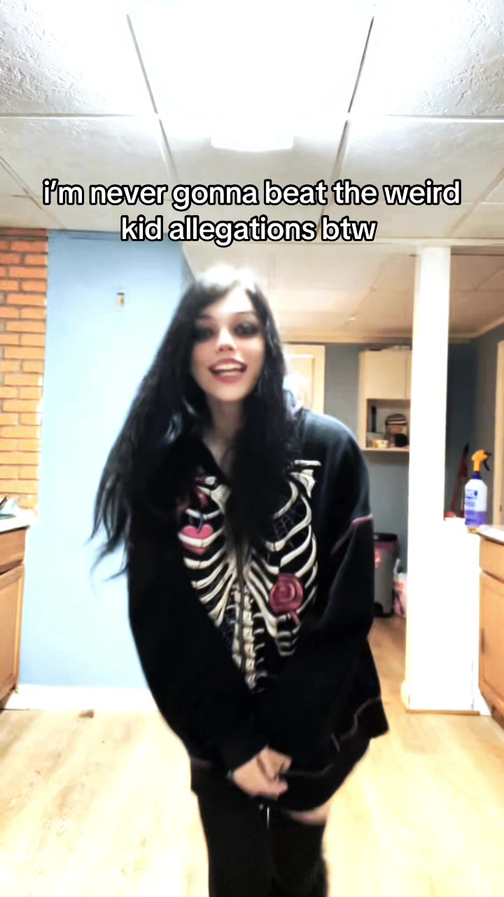 @🕷️