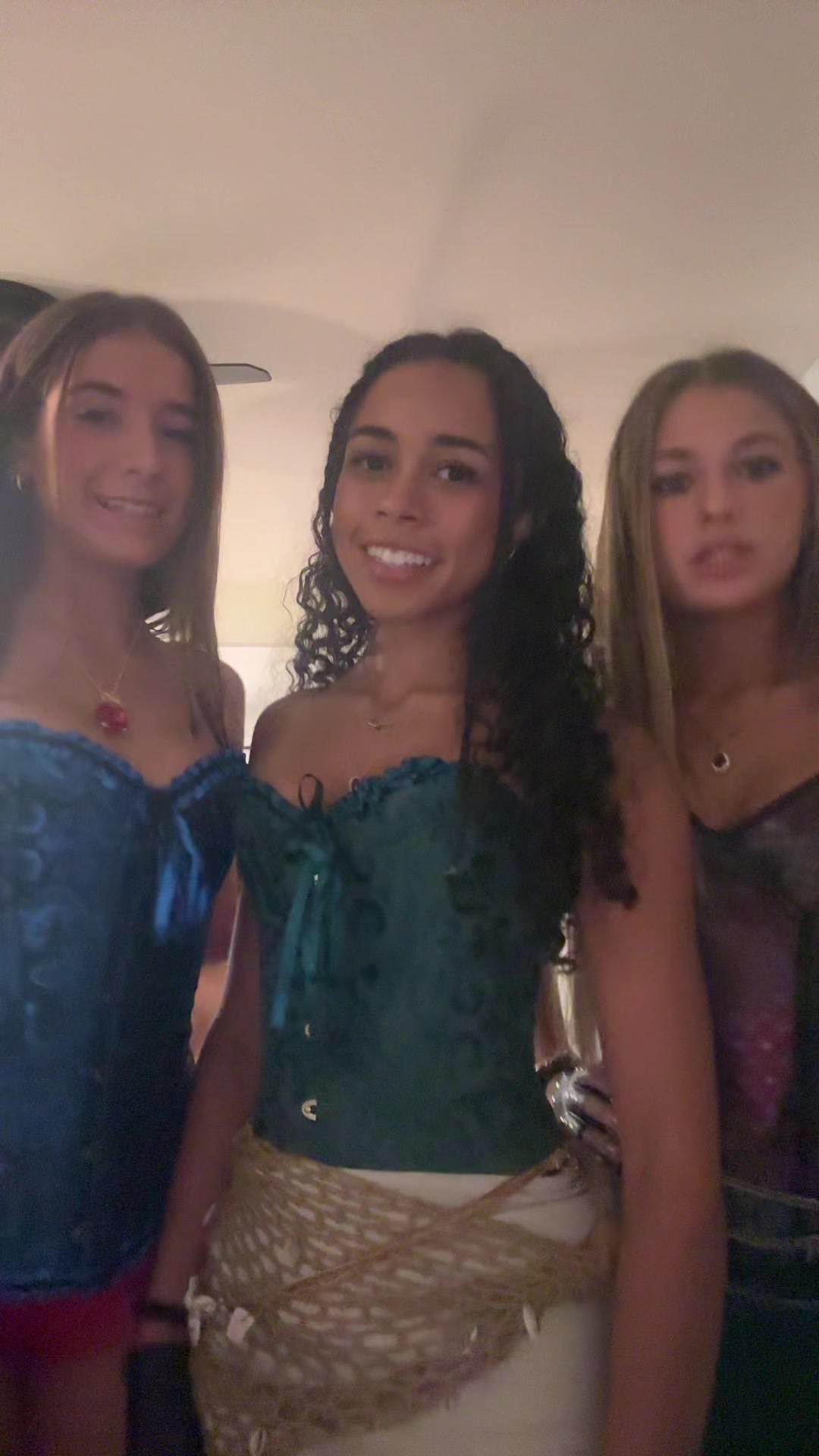 @sloane.daviss