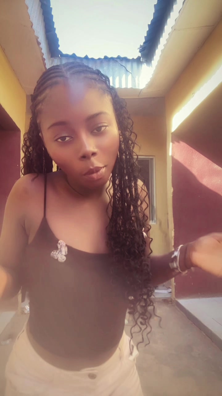 @Oyinxoxo💕