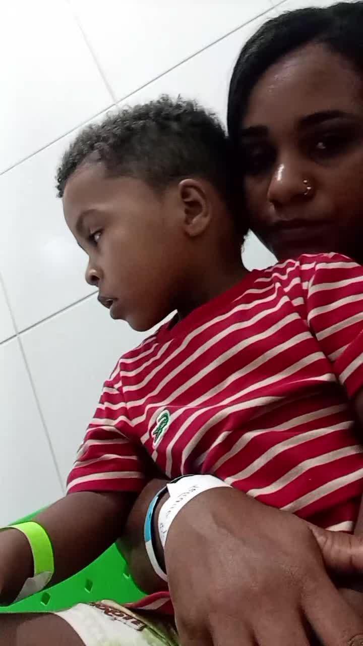 @MamãeTatiiPinheiroOfc