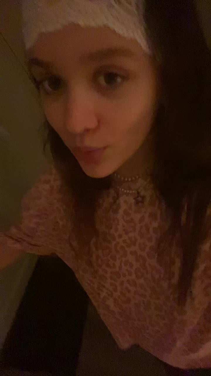 @Ava_hlk