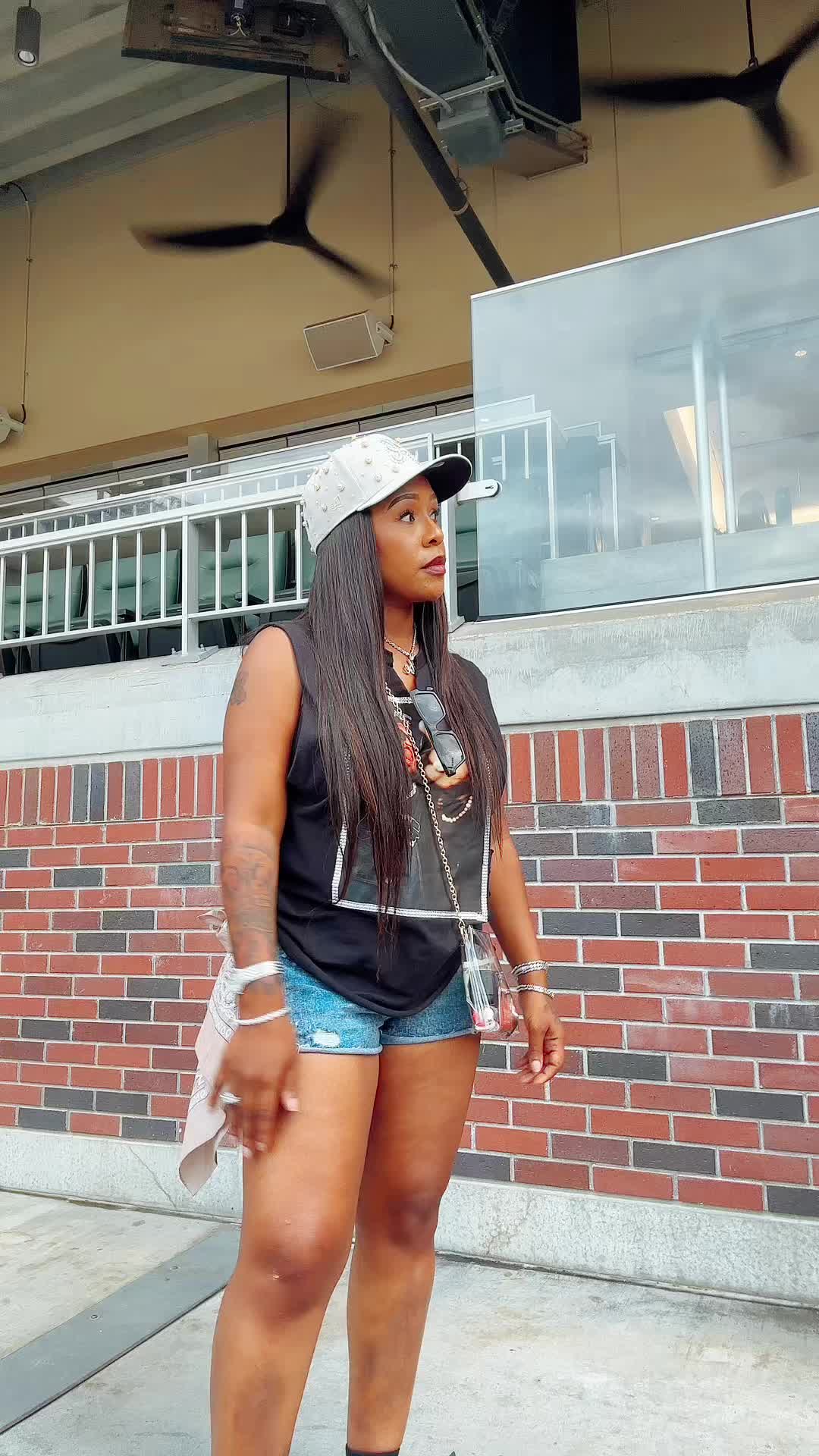 @Shena.Tribe