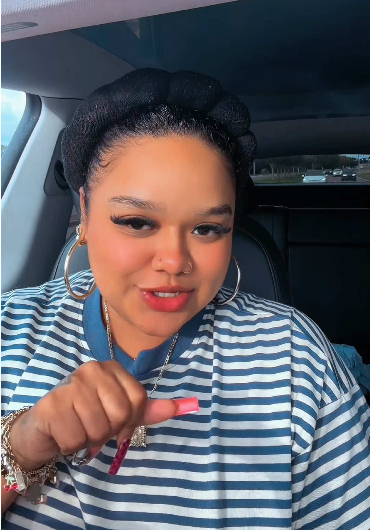 @Curlyheadsierra 💗