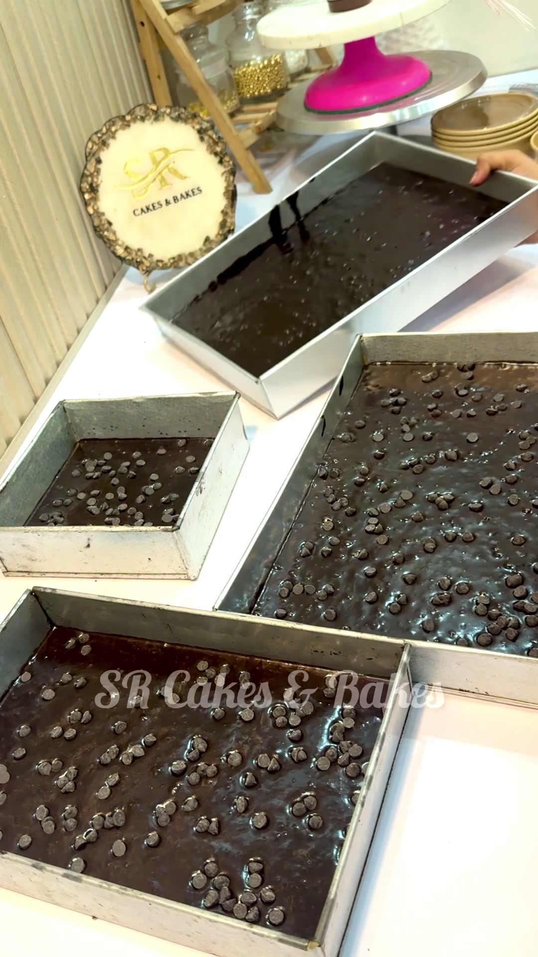 @SR Cakes & Bakes
