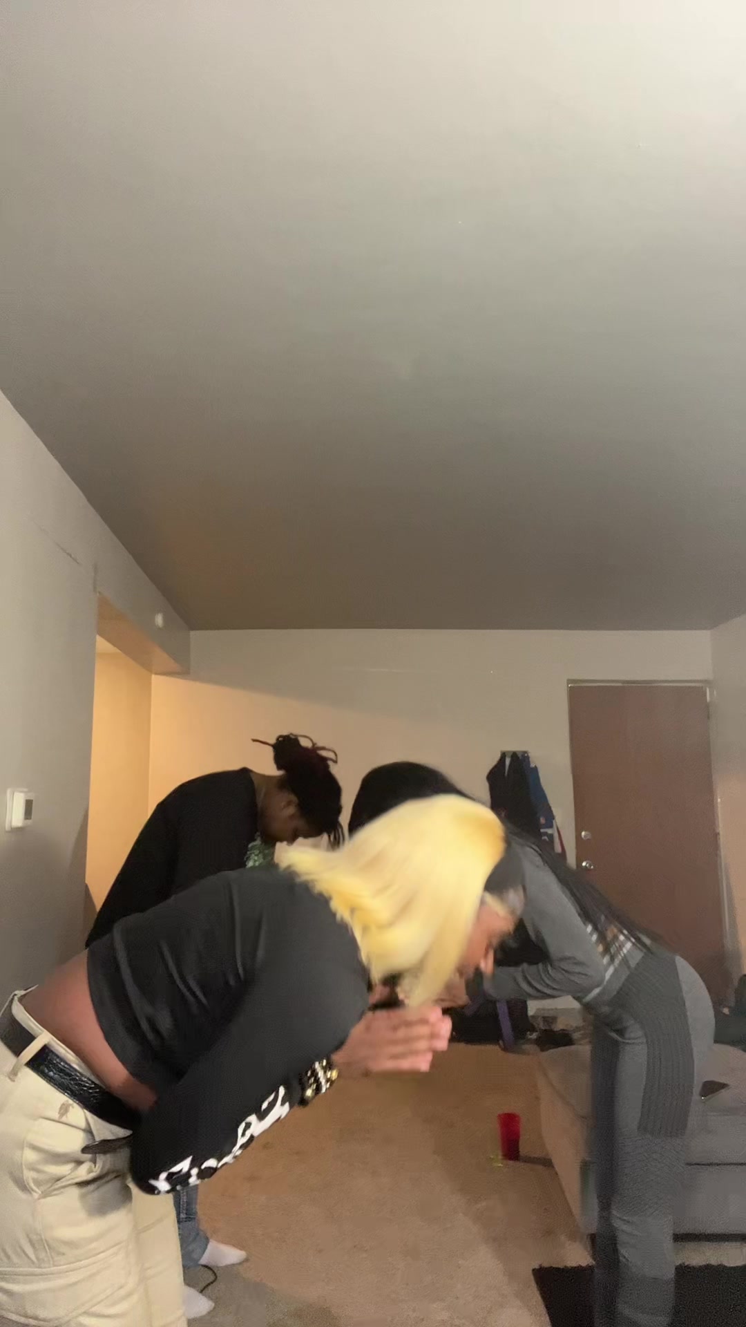 @pradabay.