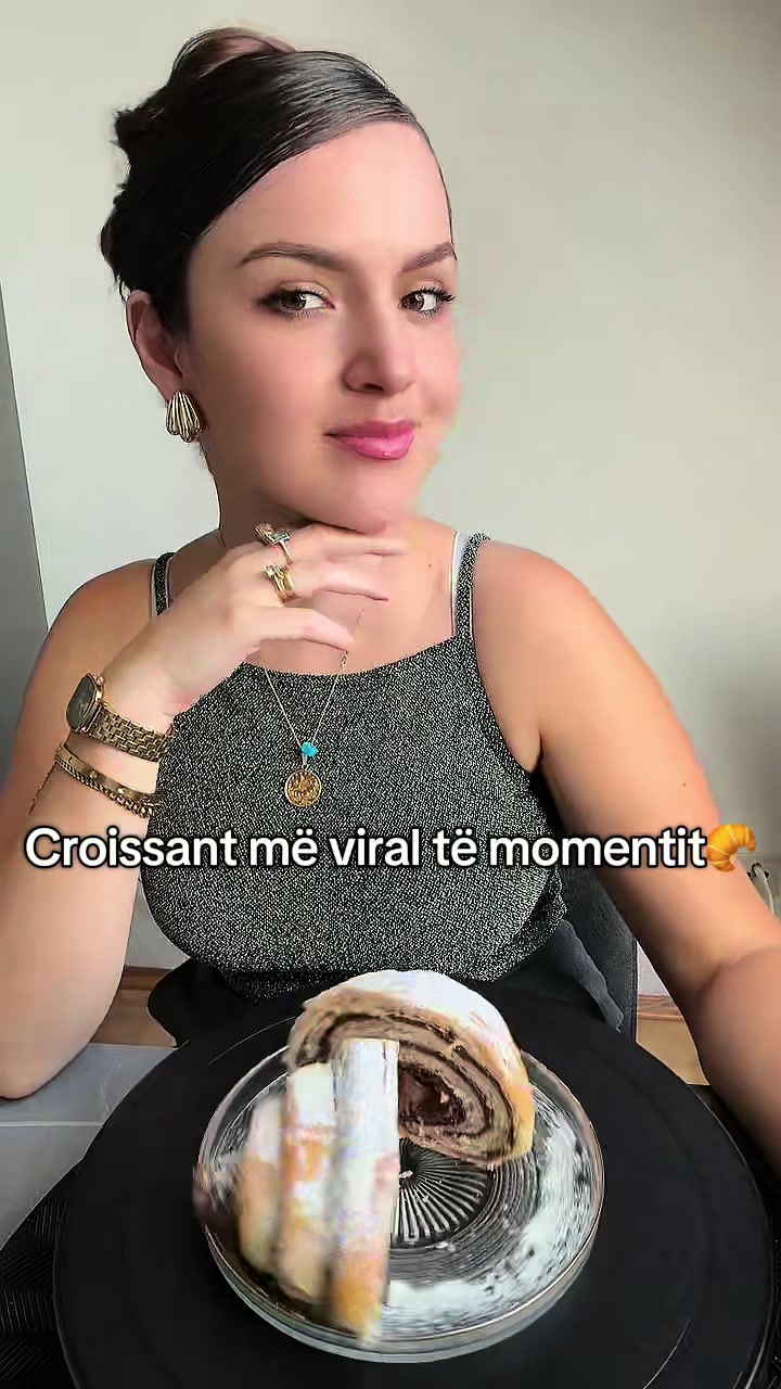 @Qendresa.