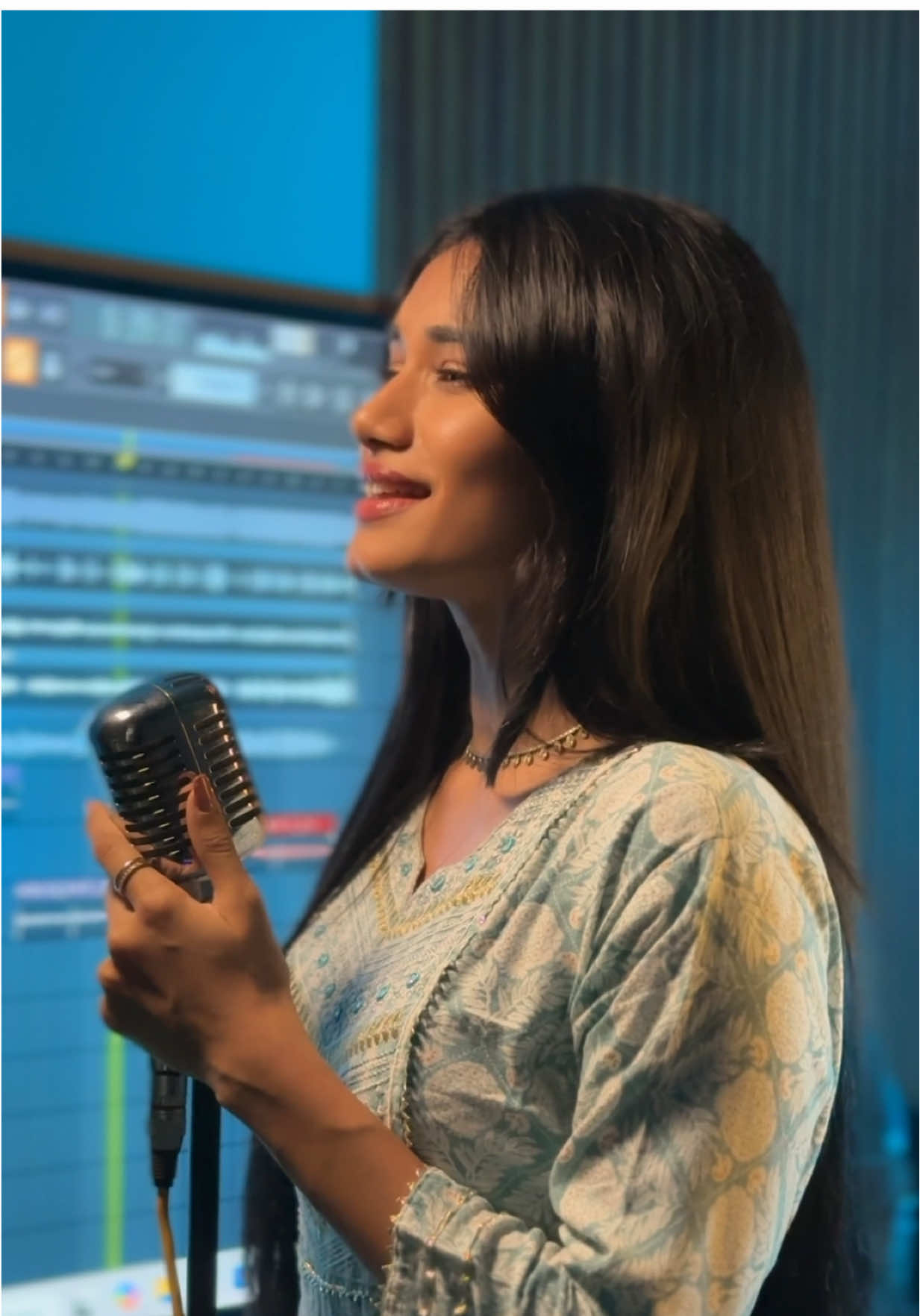 @Roshel Suriyaarachchi