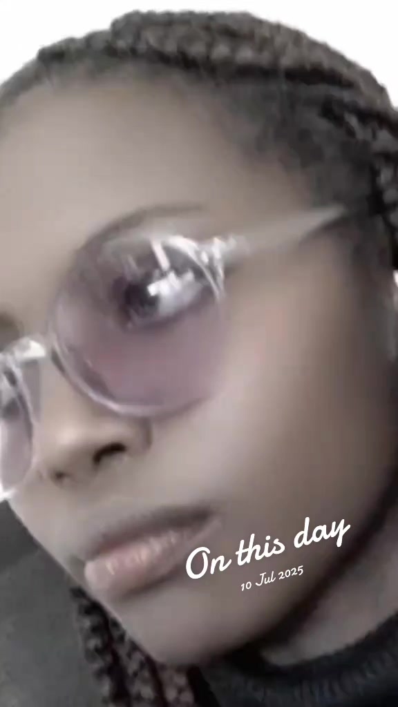@queen 👑&hearts;️🩷👑