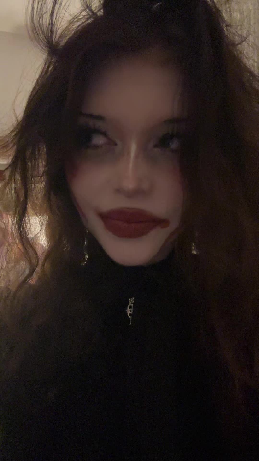 @⋆˚࿔ anni 𝜗𝜚˚⋆