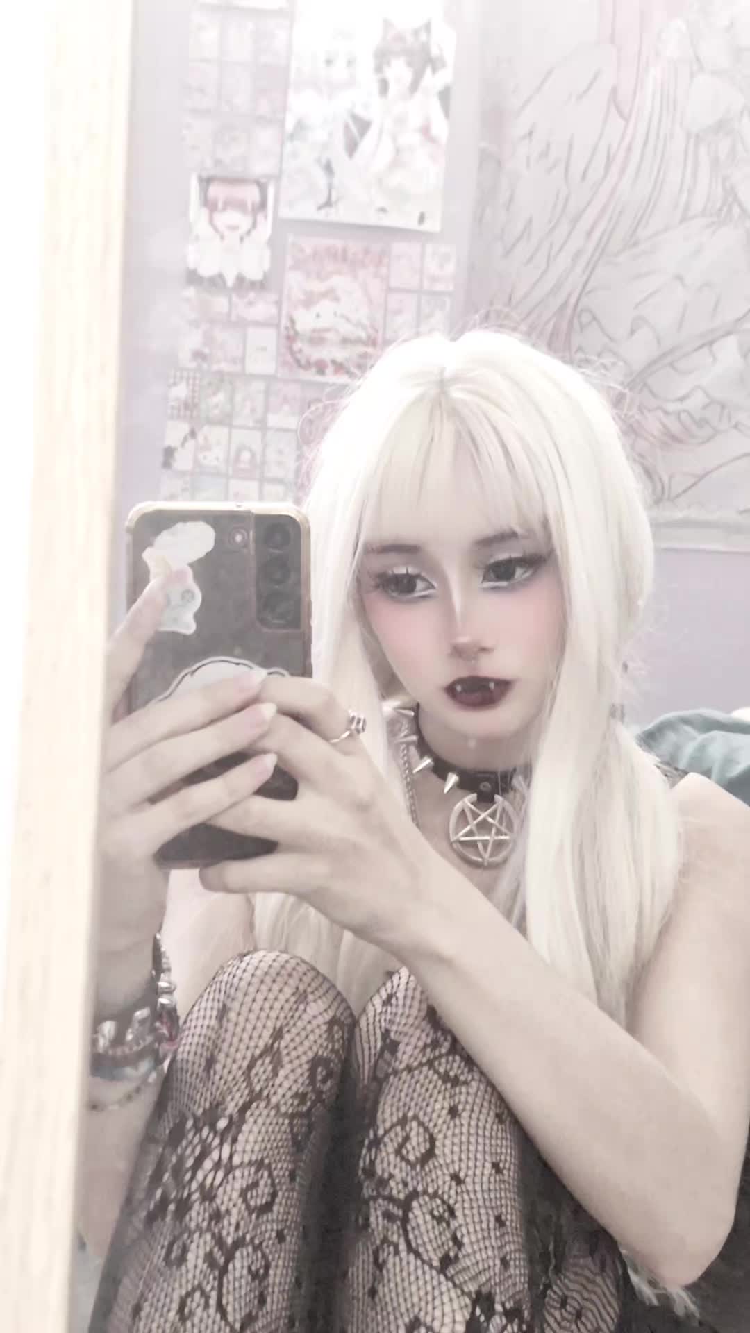 @Sasha 𖤐