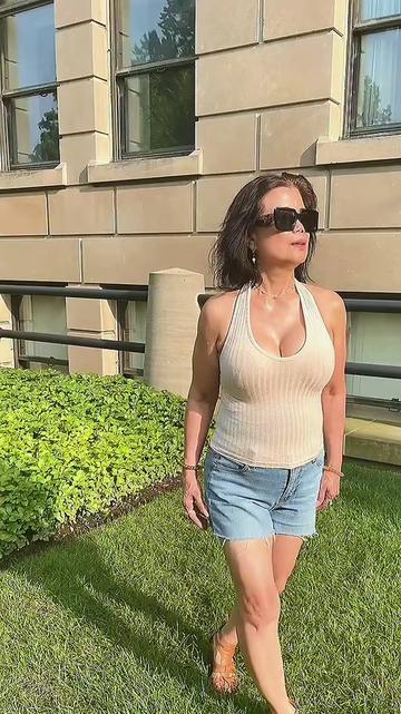 @Precilla01