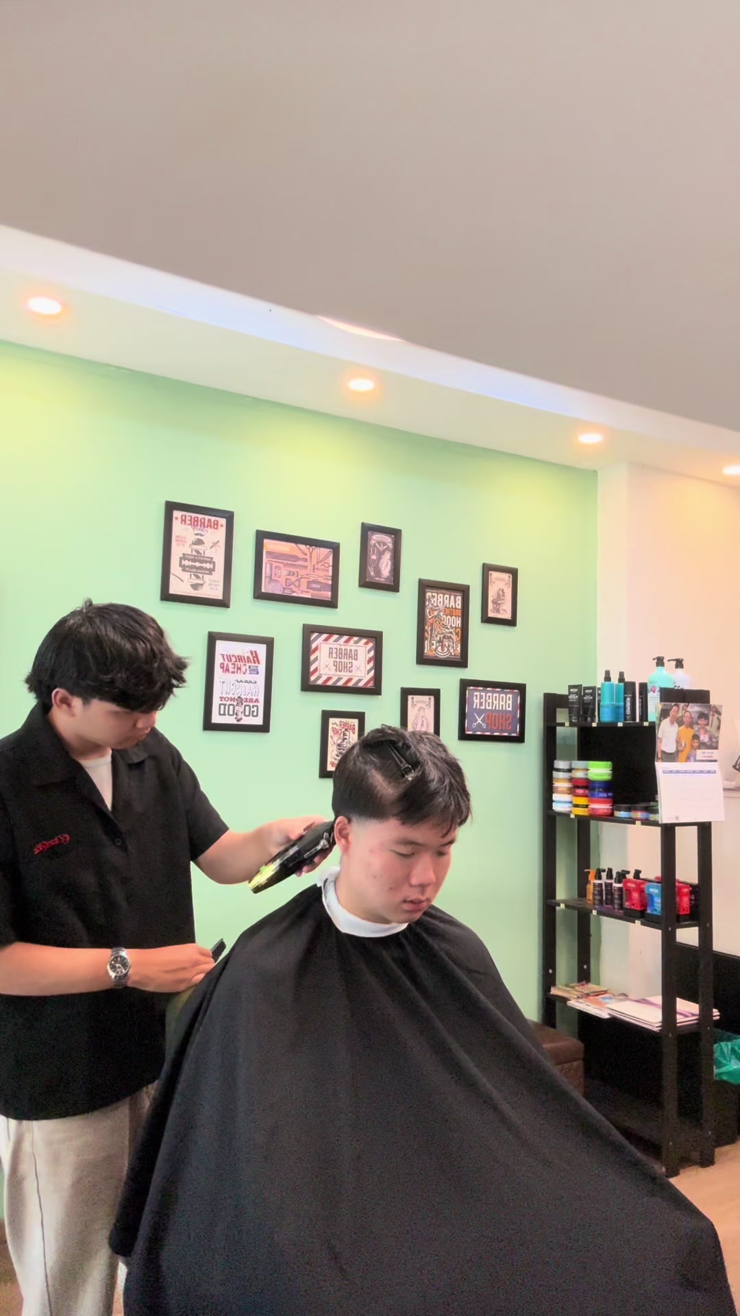 @Barbers' Alley