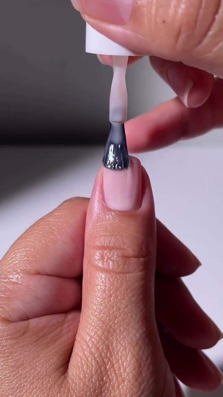 @essie