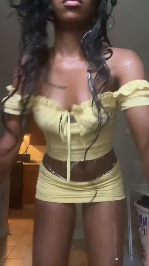 @Holyxtrin