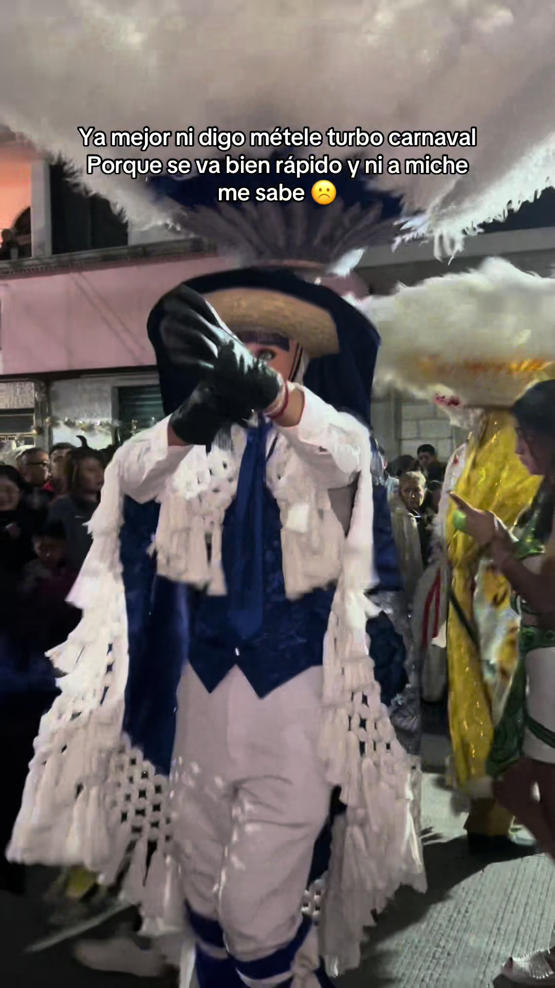 @Rive La Carnavalera ݁⋆ ★ ˚。⋆