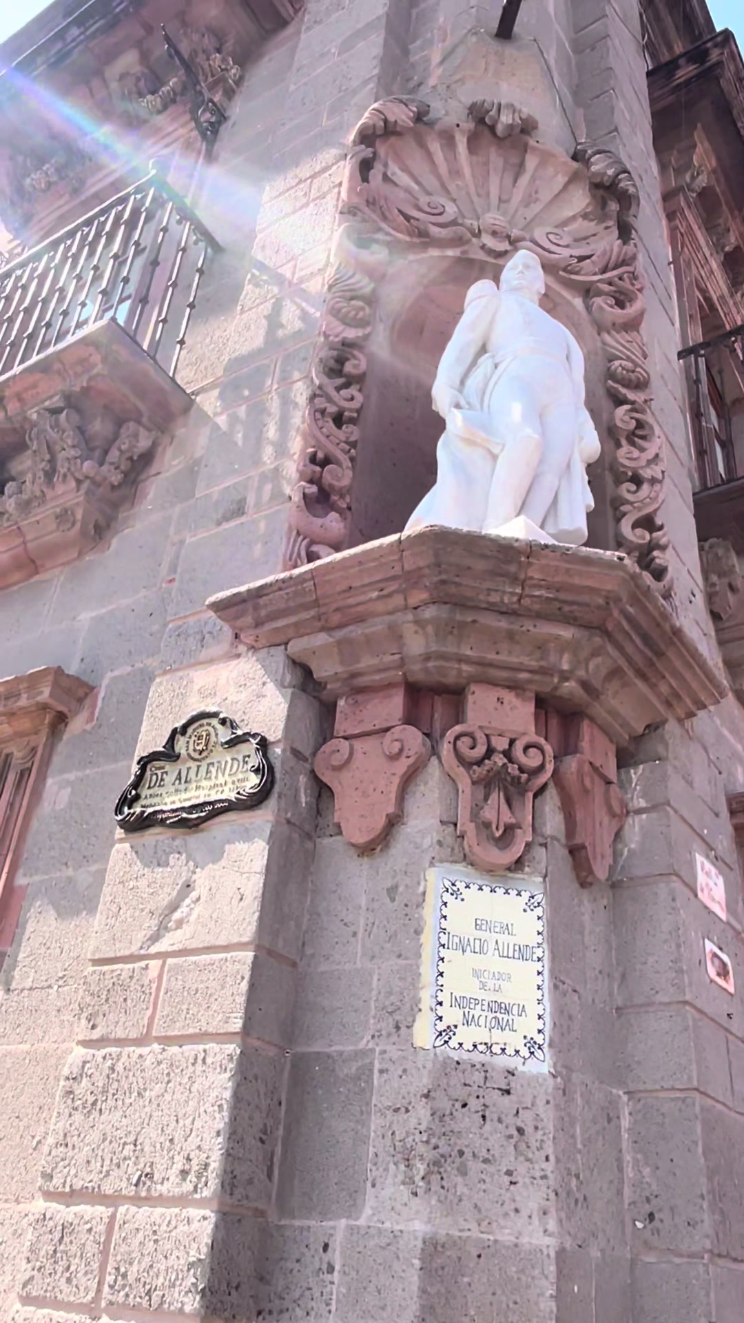 @RECORRIENDO LA HISTORIA