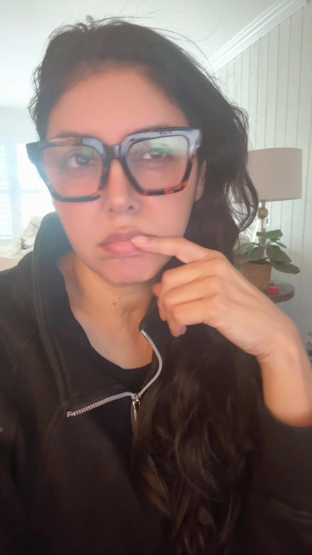 @monicavibezonly