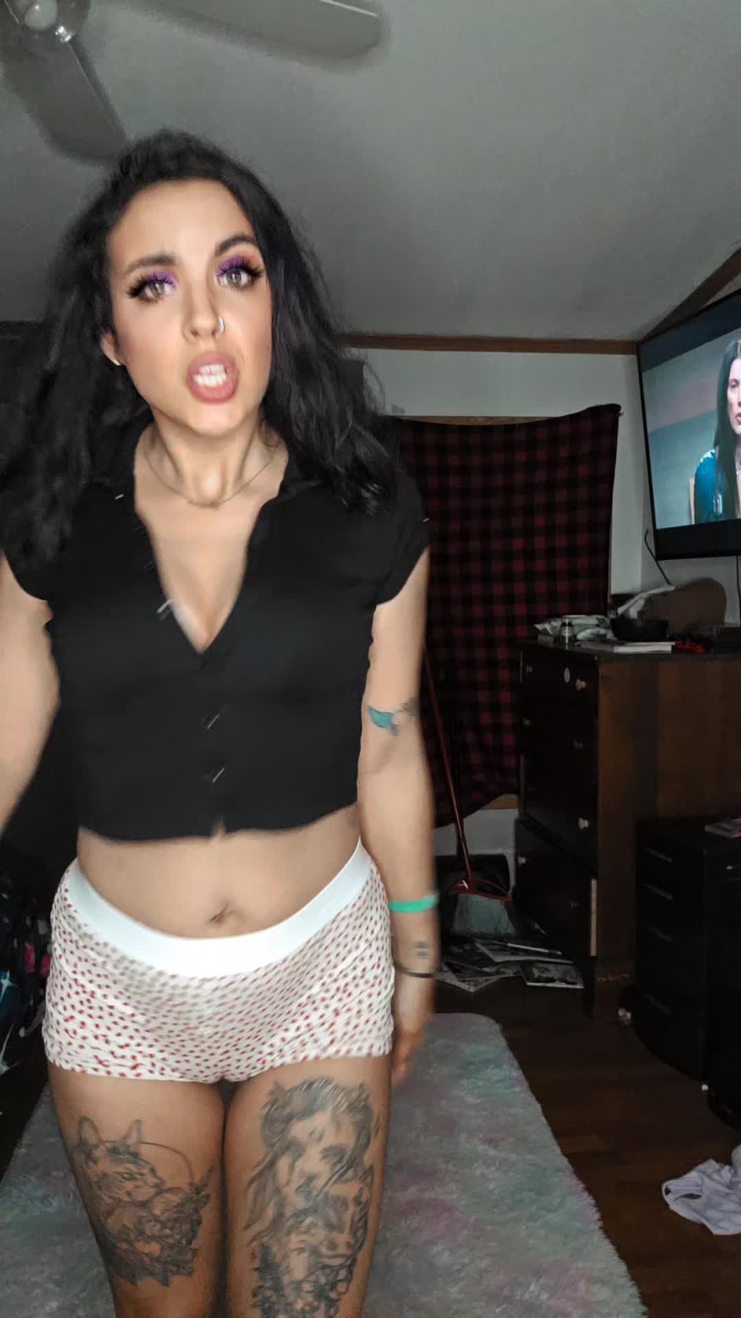 @Satanswitchbaby😘