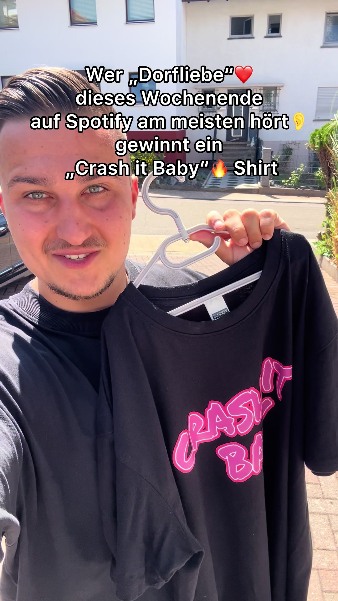@Partycrasher