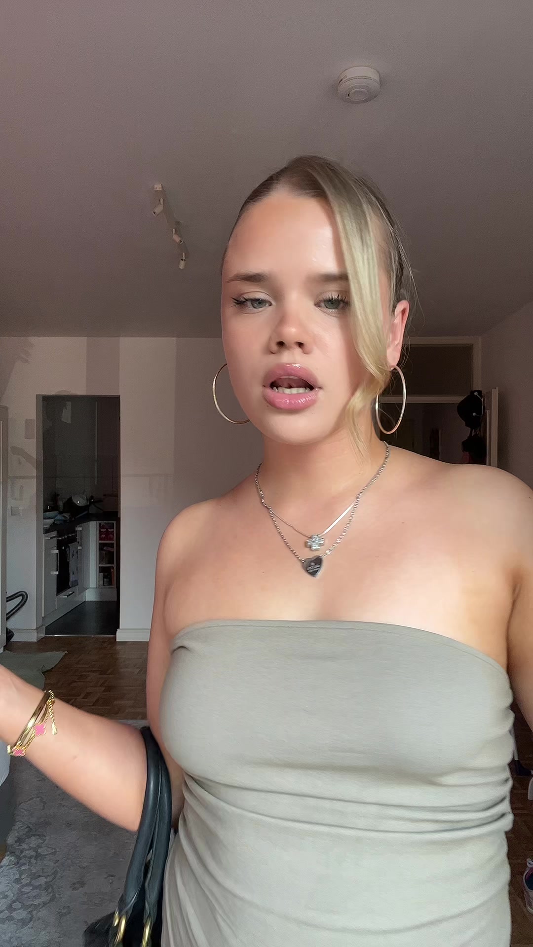 @nina