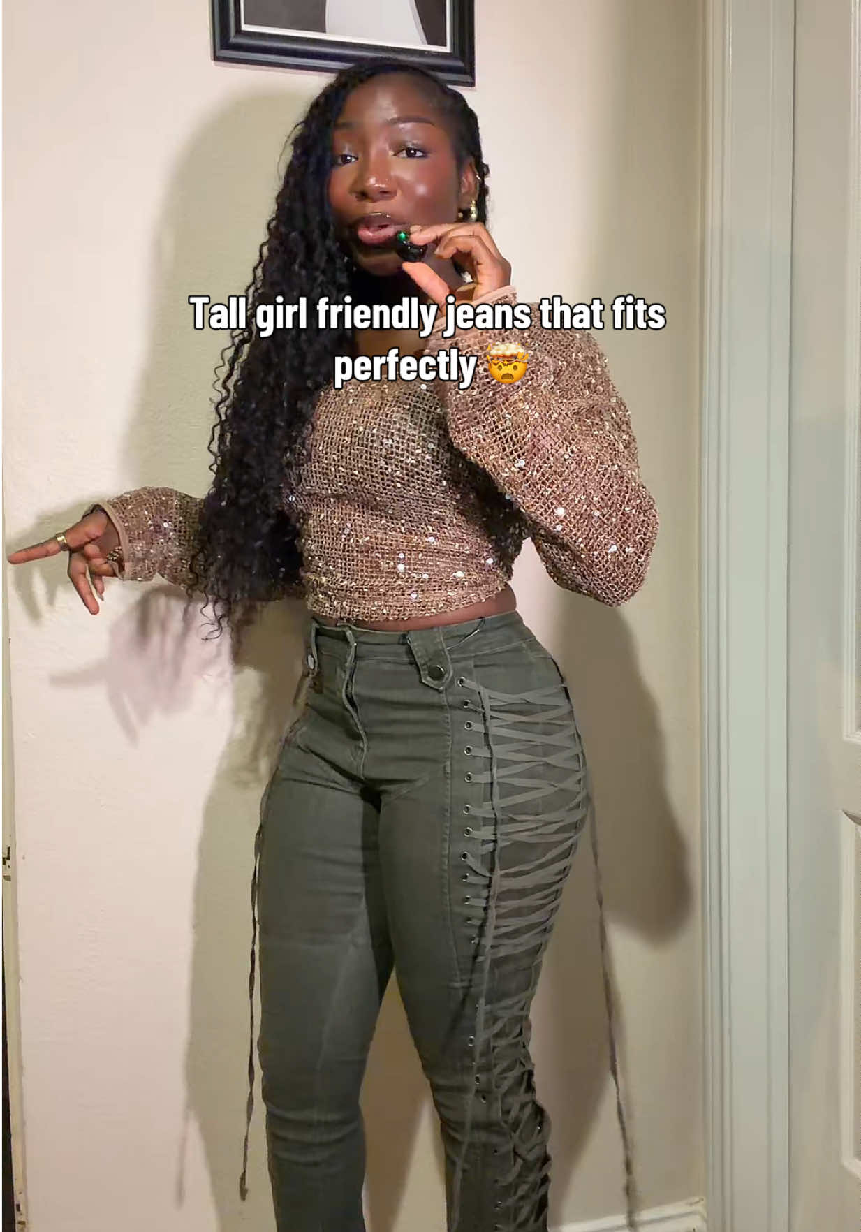 @Essy🪷