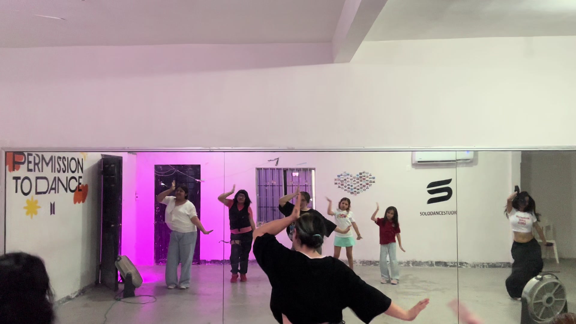 @SOLO DANCE STUDIO