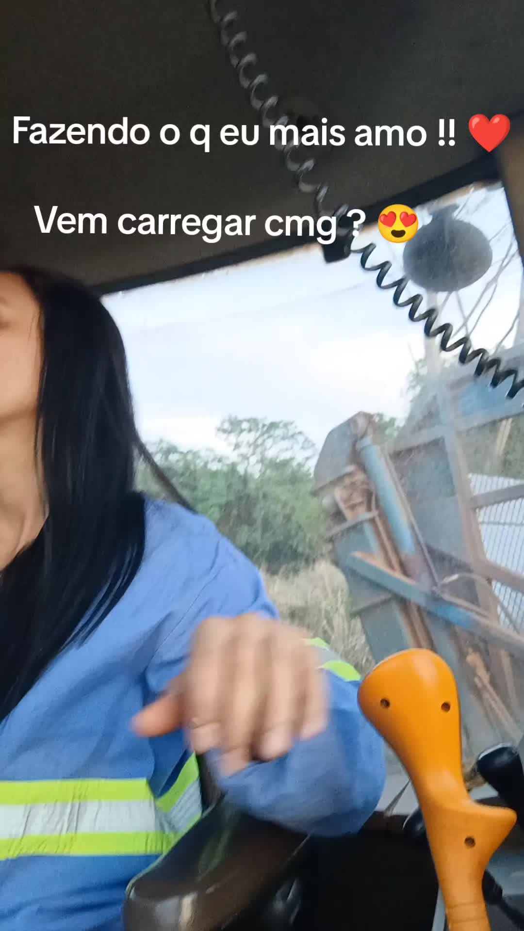 @JuliaHelena