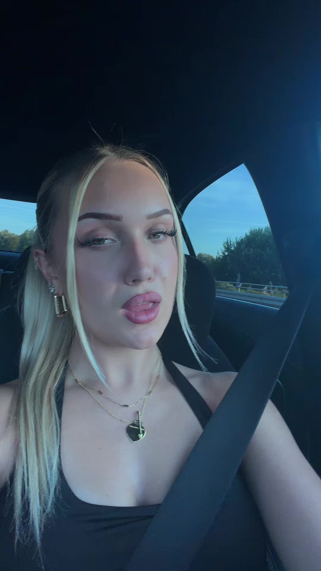 @Melina