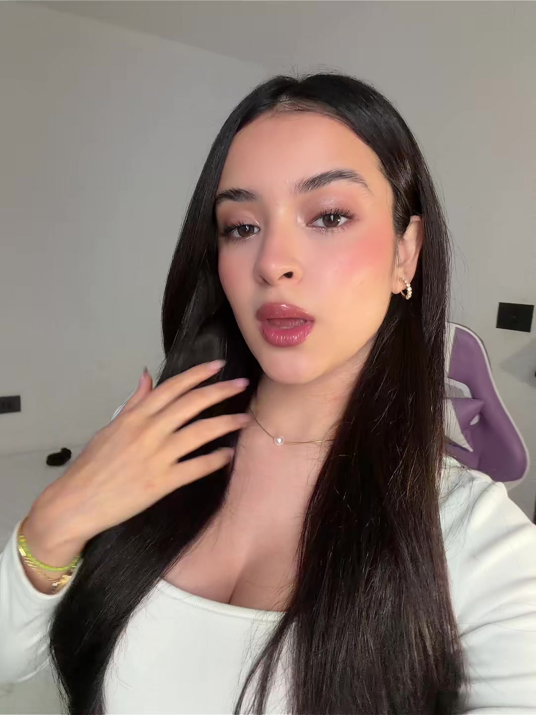 @Anajzobra