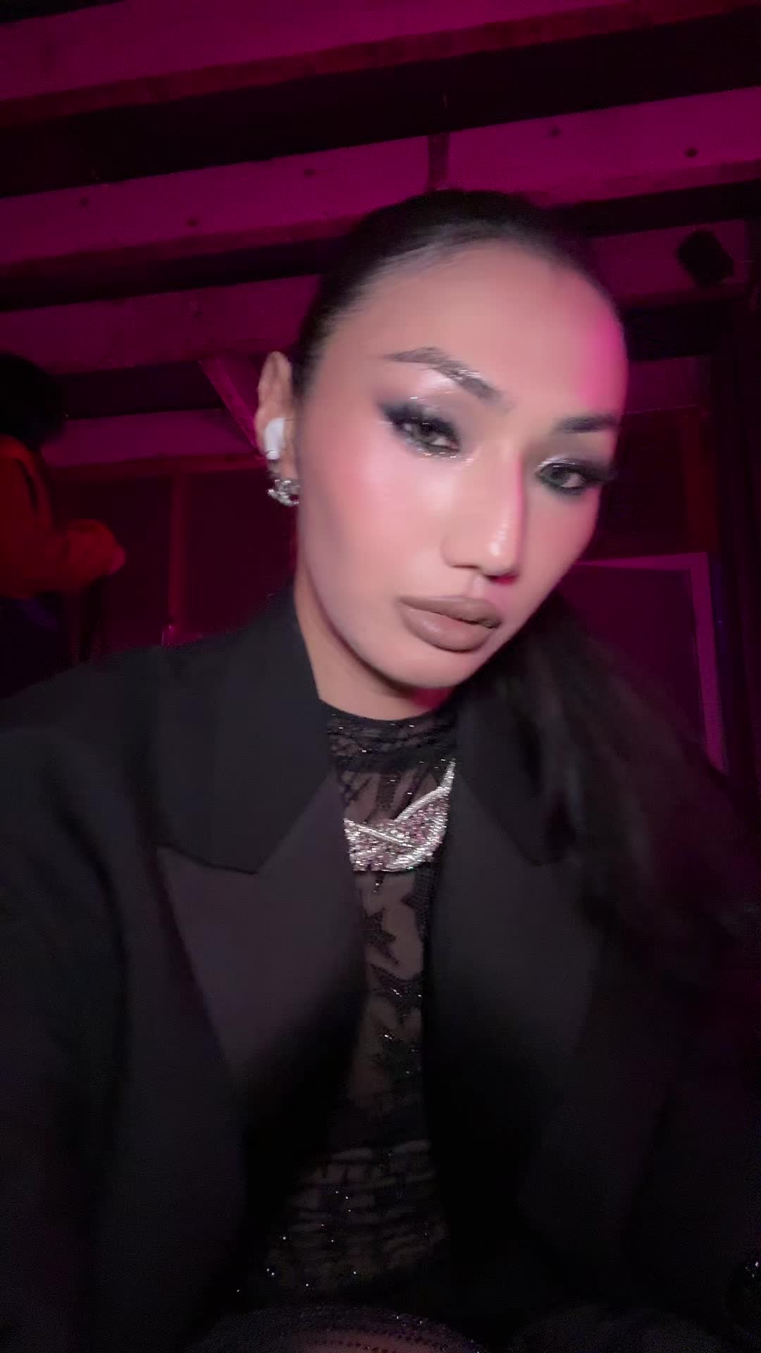 @SNIX 🖤
