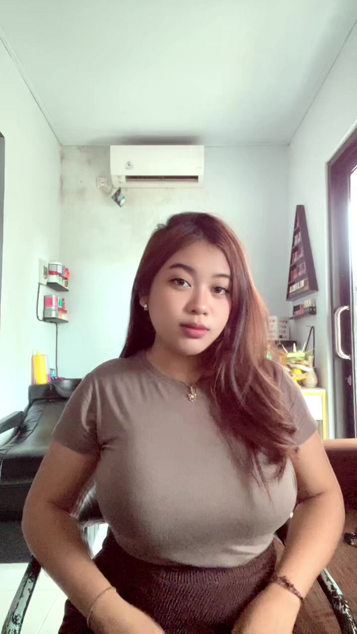 @hii.inirisnaa