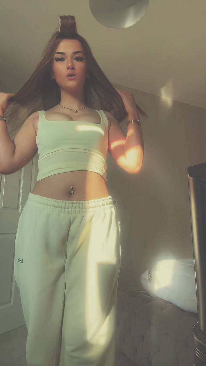 @EBONIEMARIE