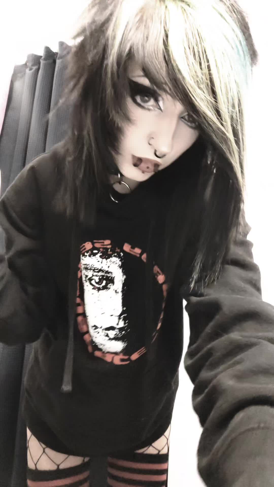 @carleigh curse 🕸️