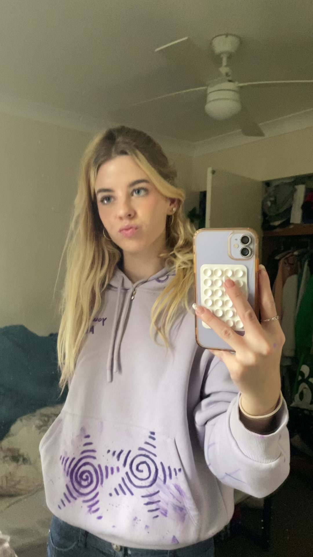 @lizzizbizz
