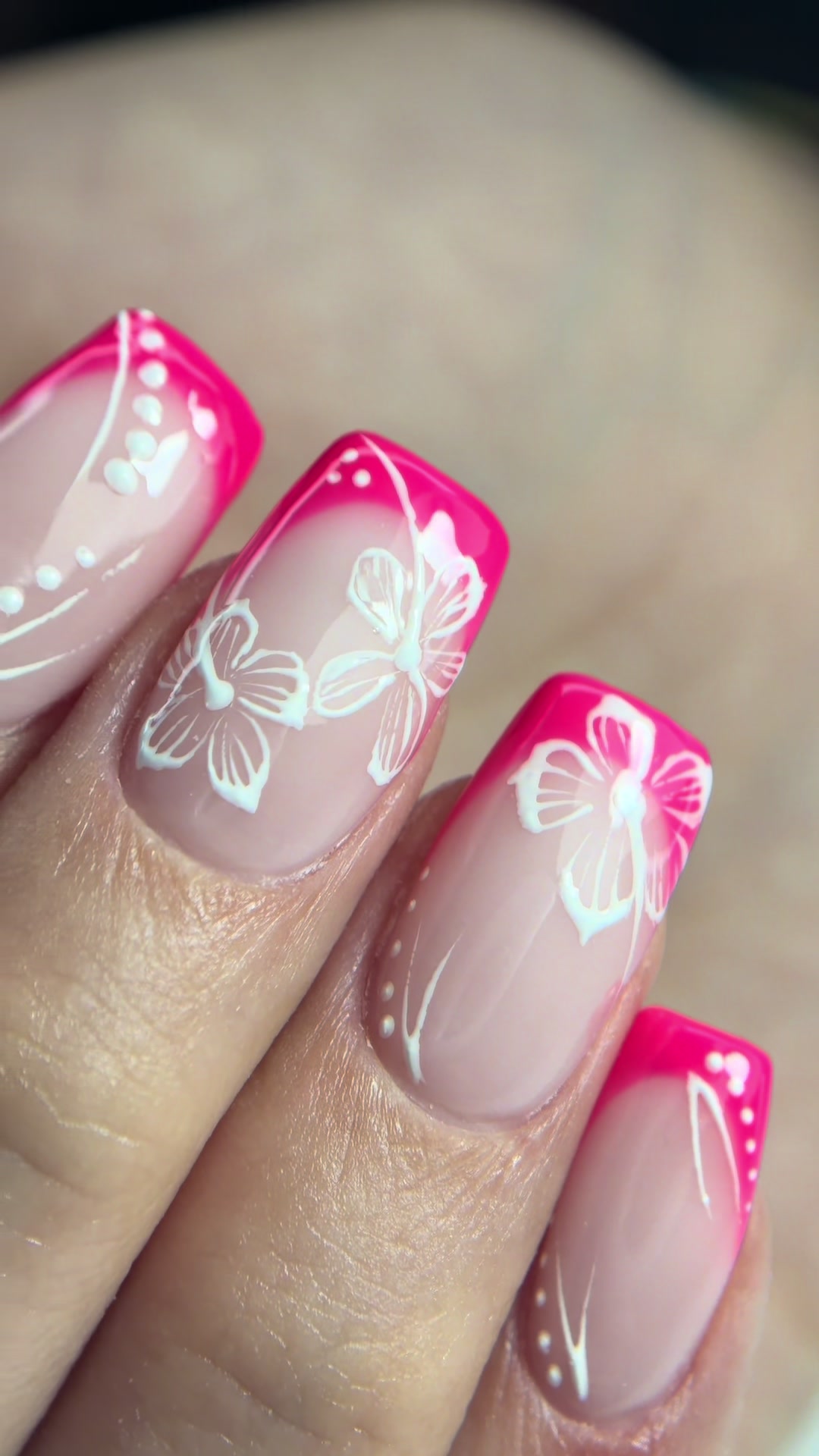 @Nail artist pink